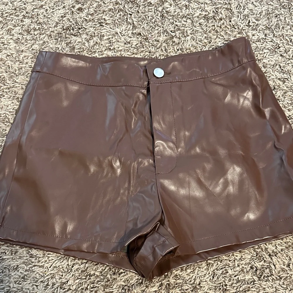 SHEIN High Waist Brown Leather like Shorts q